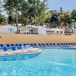 Camping Domaine Residentiel De Plein Air Odalys La Pinede 3*