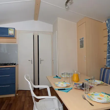 Кемпінг Domaine Residentiel De Plein Air Odalys La Pinede Агд