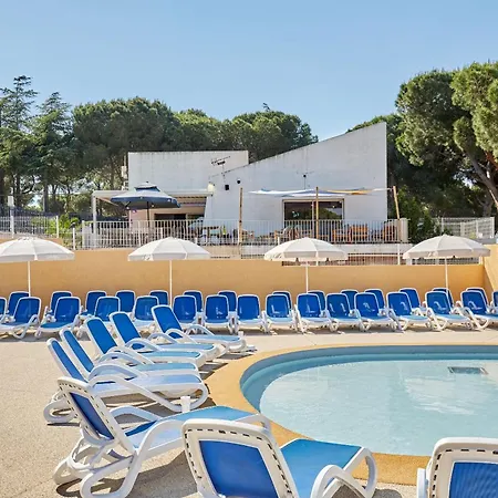 Domaine Residentiel De Plein Air Odalys La Pinede Кемпінг