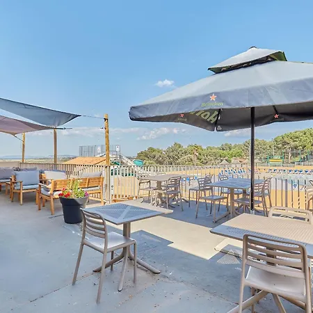 Domaine Résidentiel De Plein Air Odalys La Pinède Camping 3*