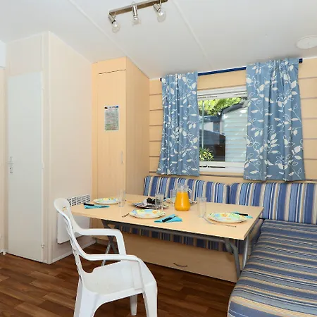 Кемпінг Domaine Residentiel De Plein Air Odalys La Pinede 3*