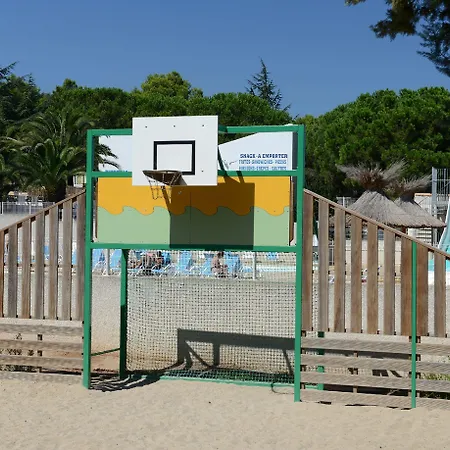 Кемпінг Domaine Residentiel De Plein Air Odalys La Pinede